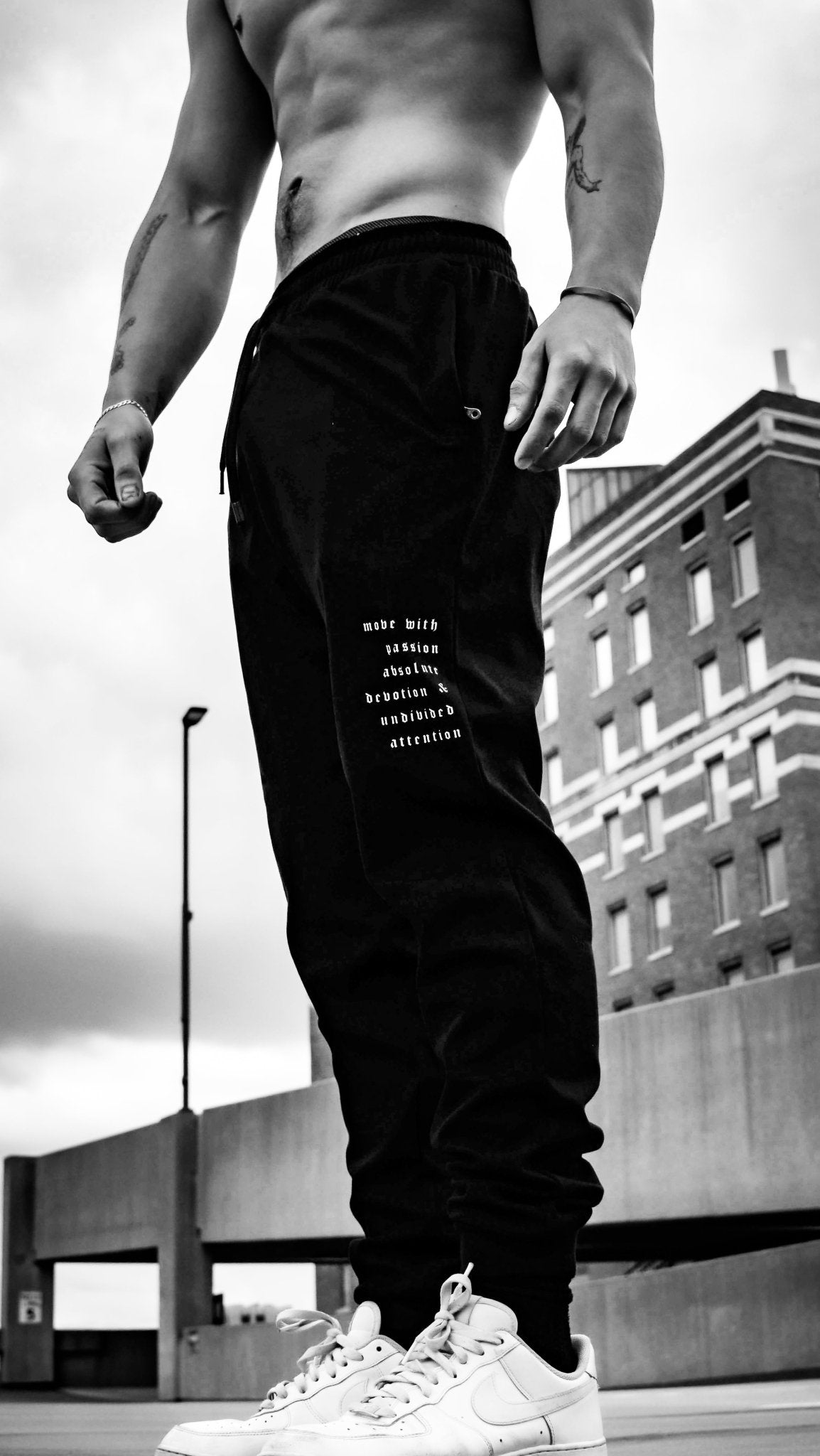 RELENTLESS JOGGER | CORE BLACK - Meraki Fit LLC