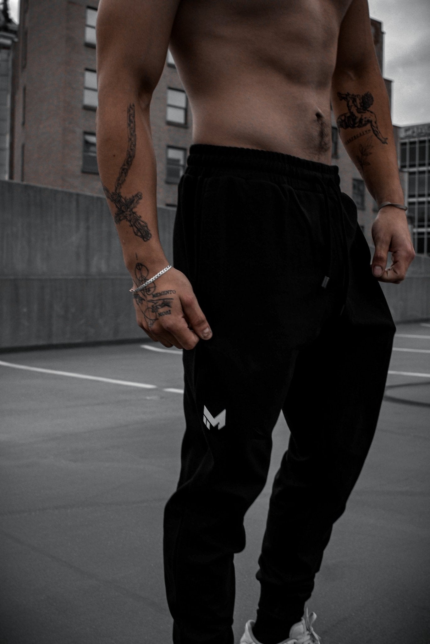 RELENTLESS JOGGER | CORE BLACK - Meraki Fit LLC